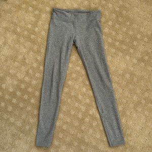 Iviva Girl’s size 12 heather gray leggings